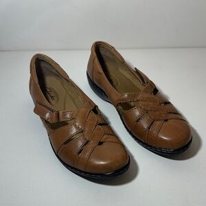 CLARKS WOMENS SHOES